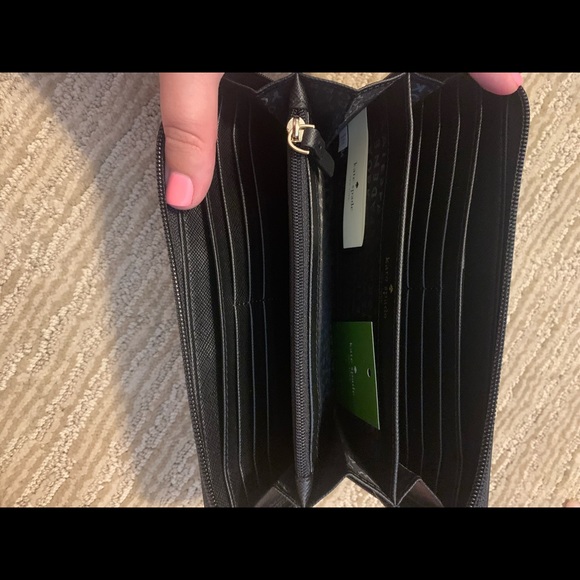 Kate Spade wallet - Picture 3 of 8